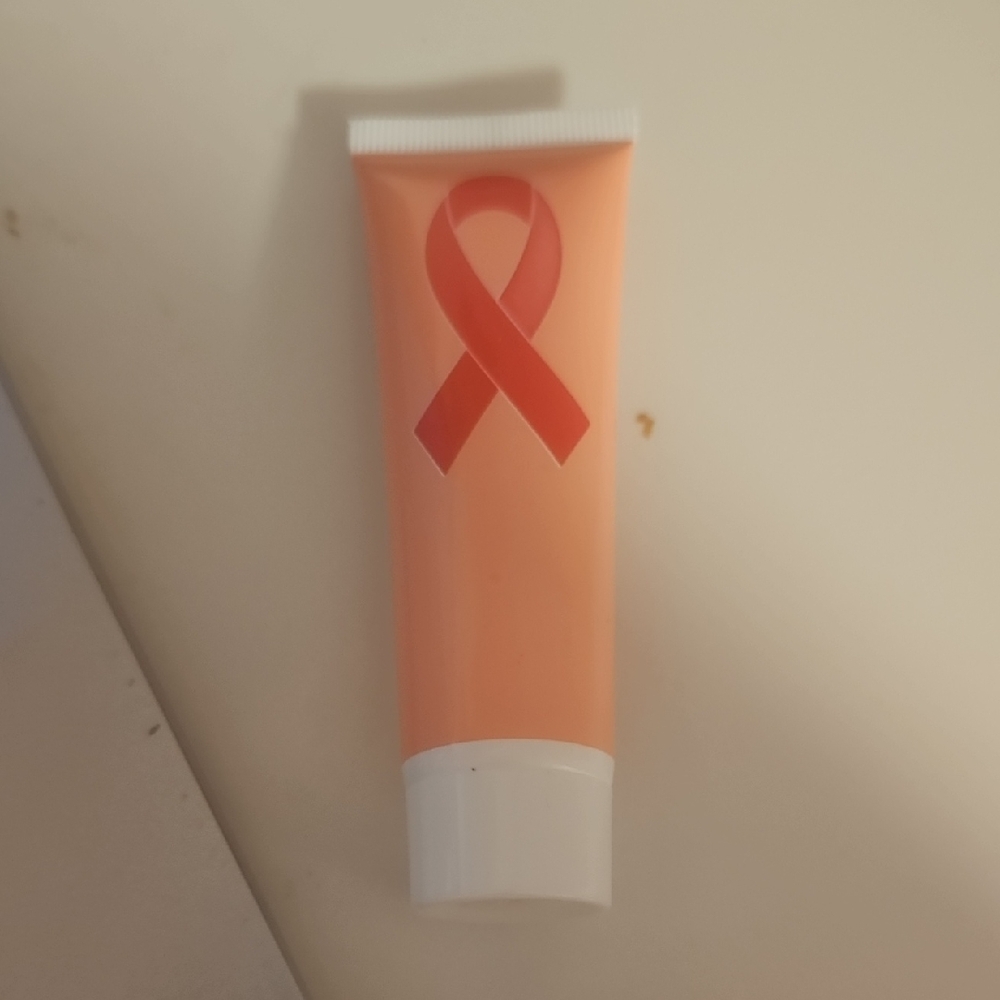 Hydrating Peach Skincare Cream